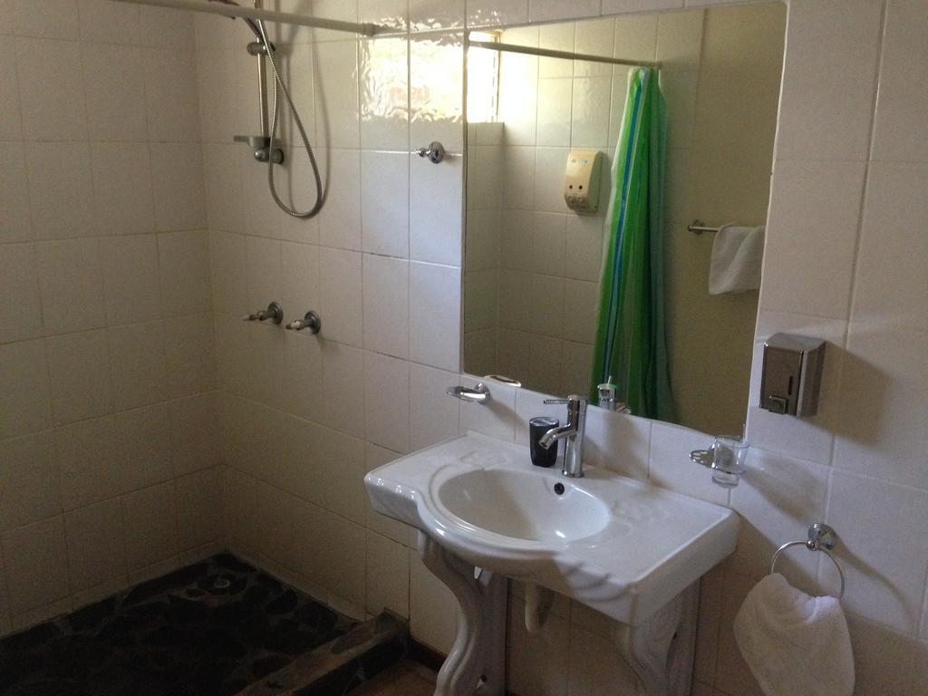 Dushi Vida Country Inn Αλαχουέλα Δωμάτιο φωτογραφία