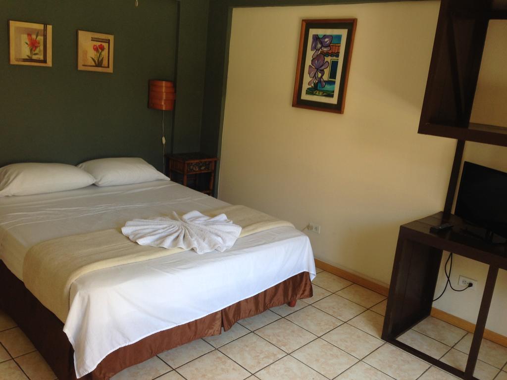 Dushi Vida Country Inn Αλαχουέλα Δωμάτιο φωτογραφία