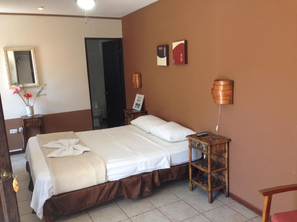 Dushi Vida Country Inn Αλαχουέλα Δωμάτιο φωτογραφία